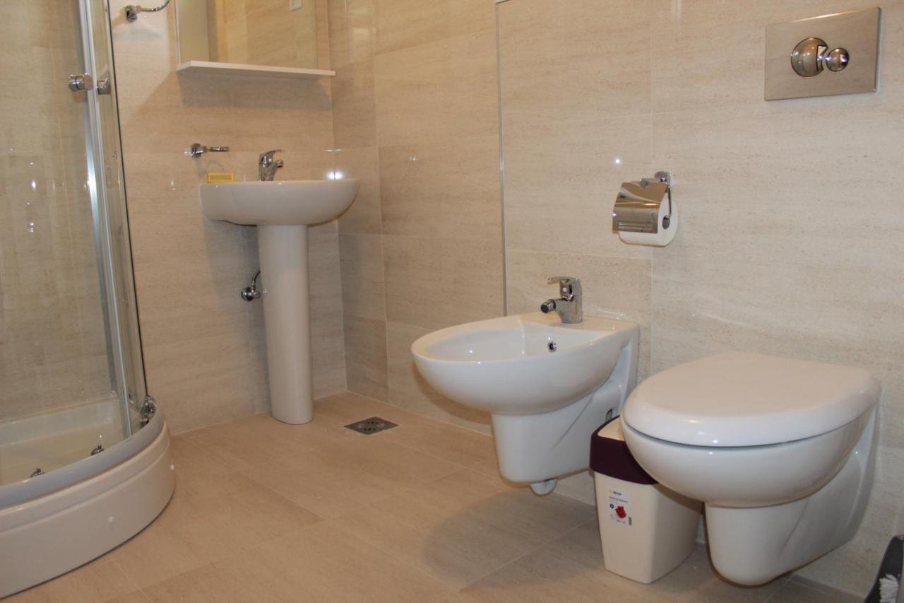 Olimp Lux Hotel Будва Екстериор снимка