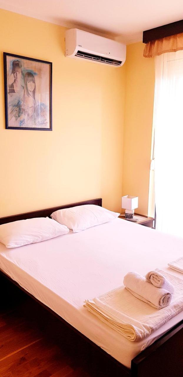 Olimp Lux Hotel Будва Екстериор снимка