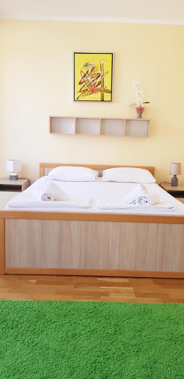 Olimp Lux Hotel Будва Екстериор снимка