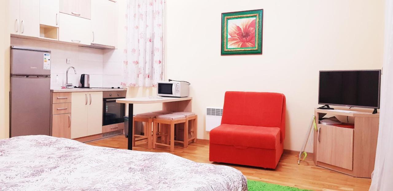 Olimp Lux Hotel Будва Екстериор снимка